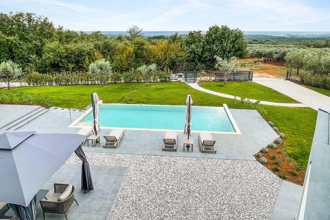 Villa Nura Kastelir