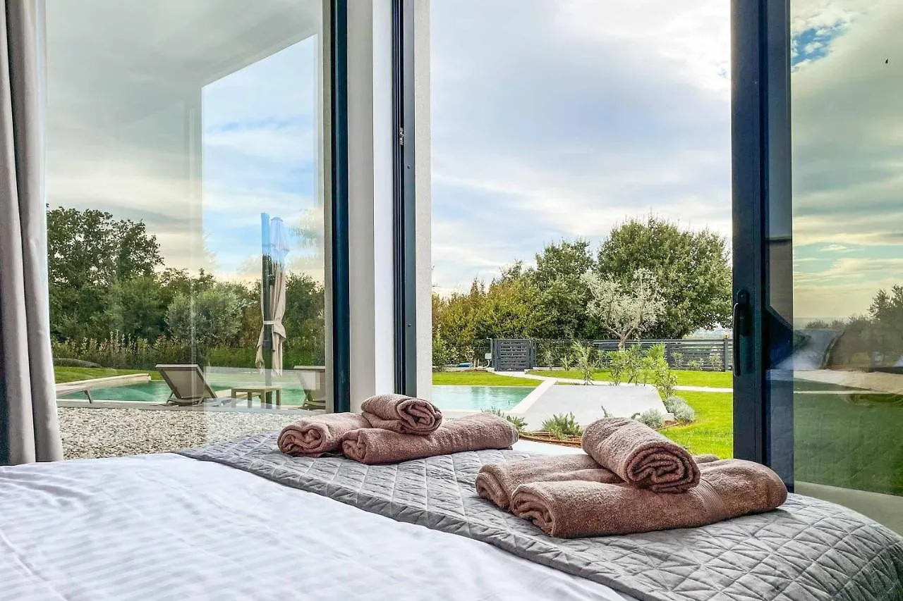 Villa Nura Kastelir